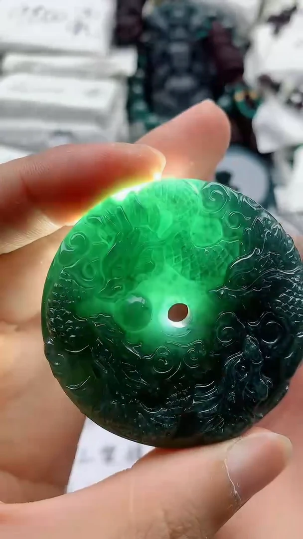 翡翠未镶嵌颈饰8888888888888888