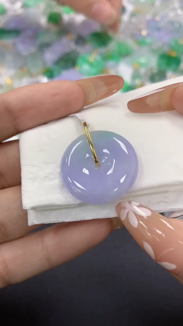 颈饰18K金镶嵌翡翠a货假一赔三支持复检百元上9元证书费自理