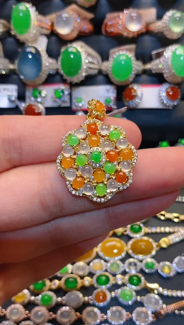 银S925镶嵌翡翠耳饰天然