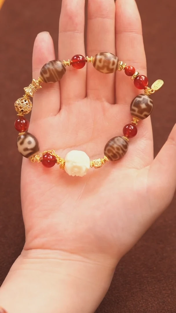 玛瑙/玉髓（覆膜）颈饰未镶嵌传世珠宝-多样性发其一