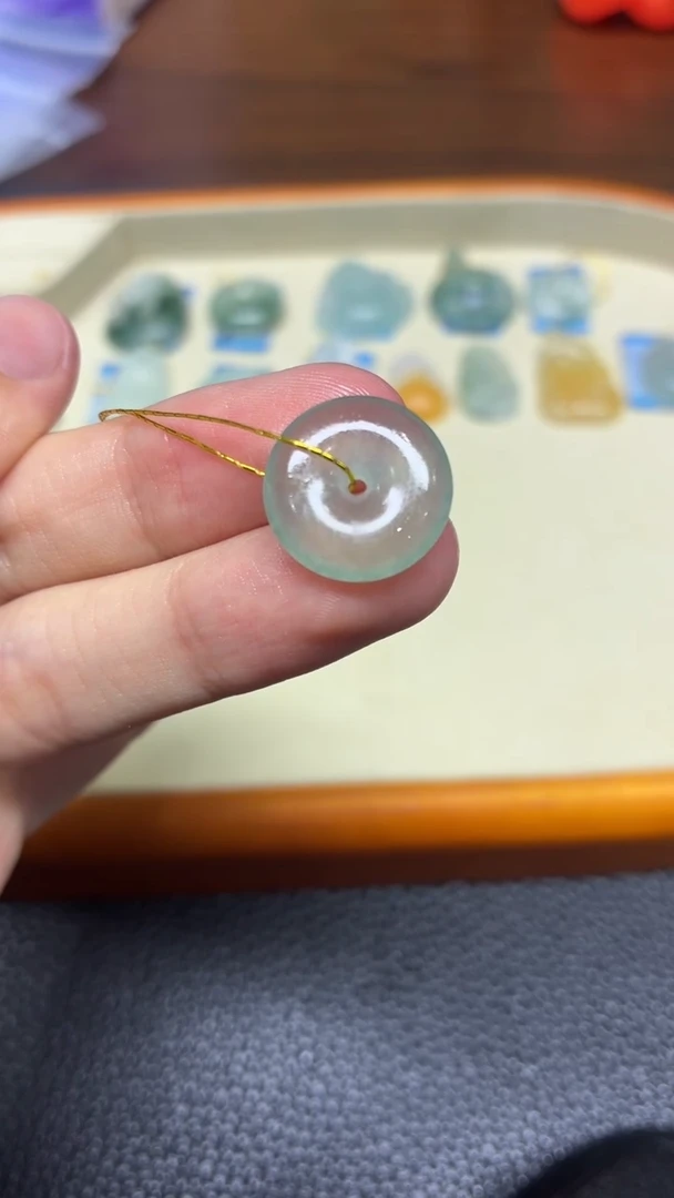 定制翡翠未镶嵌Q619