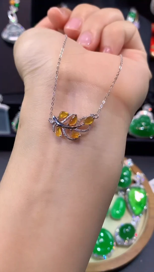 翡翠18K金镶嵌套链锁骨链