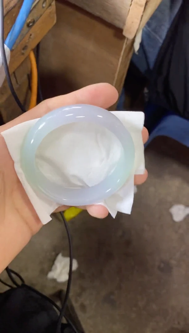 未镶嵌手镯翡翠手镯