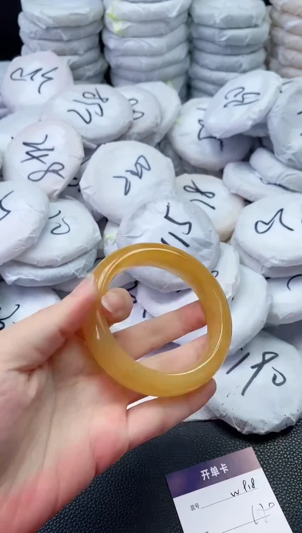 【闪购商品】石英质玉手镯未镶嵌W918