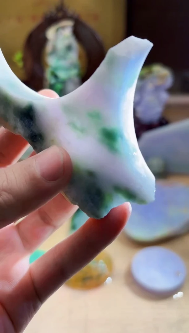 翡翠挂件未镶嵌A货张麦1405