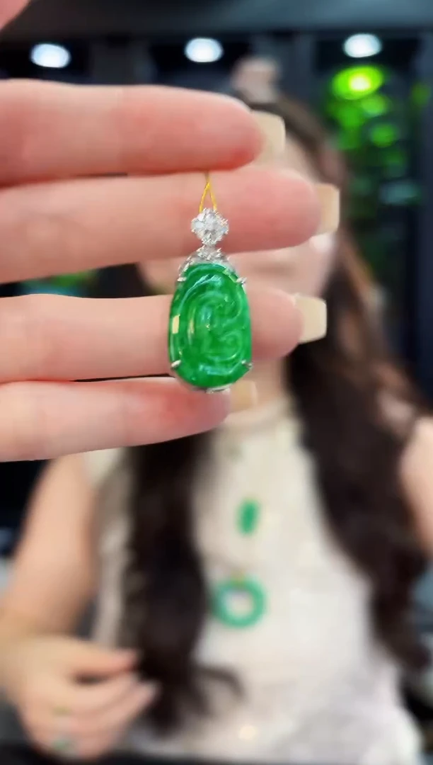 翡翠未镶嵌颈饰 缅料A货/支持复检/一件