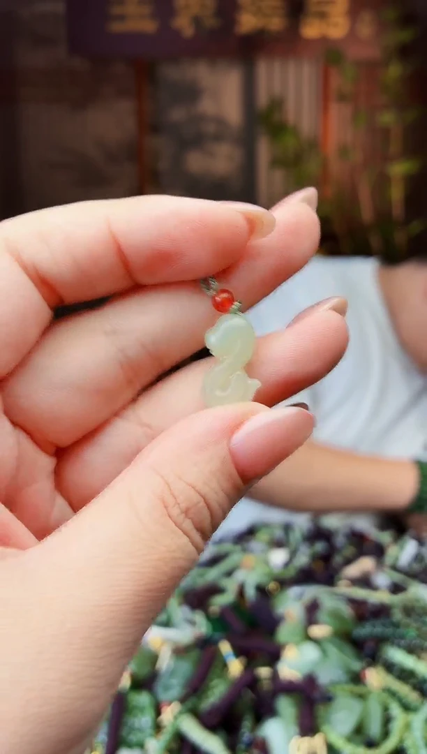 未镶嵌和田玉挂件多样性发货拍一发一