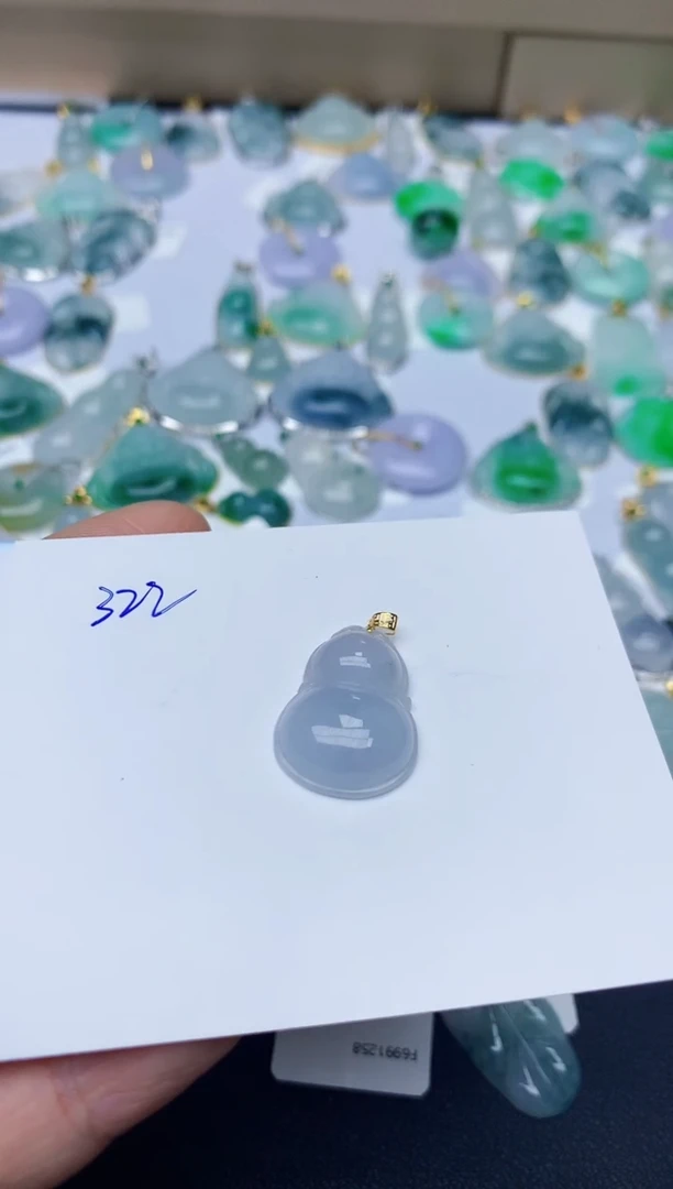 【闪购商品】翡翠颈饰18K金镶嵌天然翡翠A货