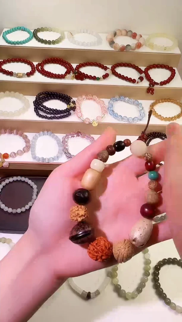 【闪购商品】石英质玉手链未镶嵌十八籽手串