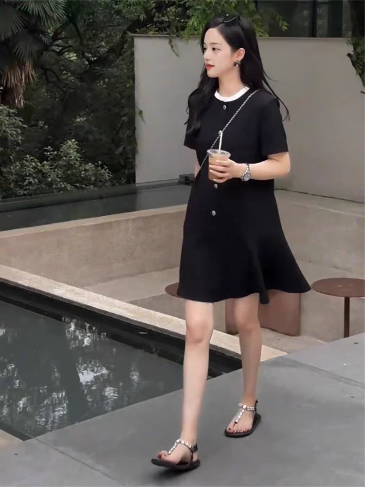 2025夏季新款法式赫本风气质休闲宽松显瘦小个子黑色短袖连衣裙女