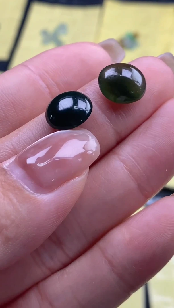 翡翠散珠天然翡翠裸石蛋面10