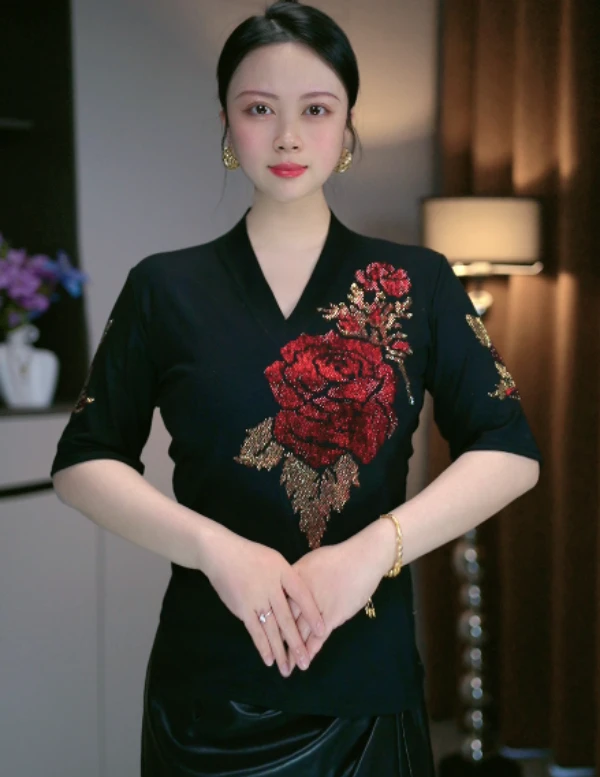 【爆款V领玫瑰夫人】欧货夏季棉短袖T烫钻显瘦百搭上衣休闲打底衫