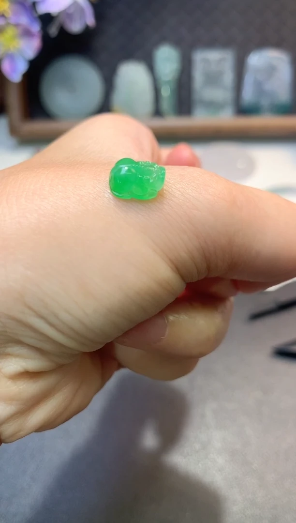 未镶嵌定制翡翠毛货