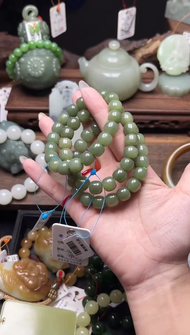 手串未镶嵌和田玉卡11若羌黄口 老型有瑕疵多样性发一