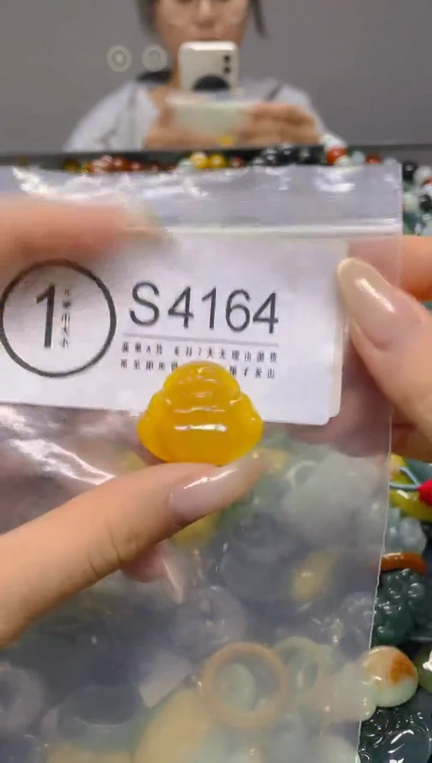 颈饰未镶嵌翡翠/ S /翡翠A货，一件也是批发价