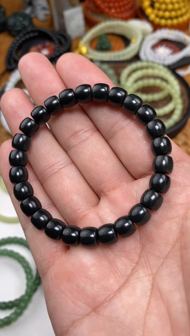 颈饰未镶嵌和田玉手串