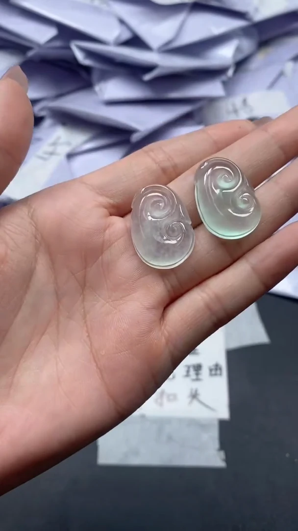 翡翠未镶嵌吊坠(赠链)高端甄选吊坠（一物一图）2