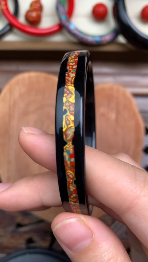 大漆变涂手镯复杂款TG 58