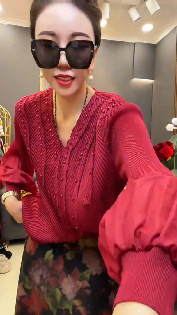 聚酯纤维（涤纶）红色