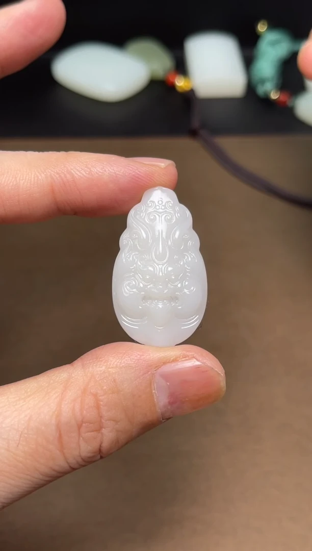 颈饰未镶嵌和田玉10