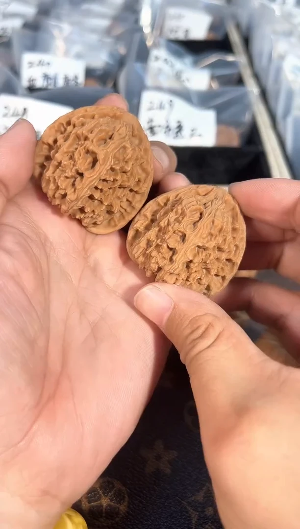 把件核桃全品南疆石核桃