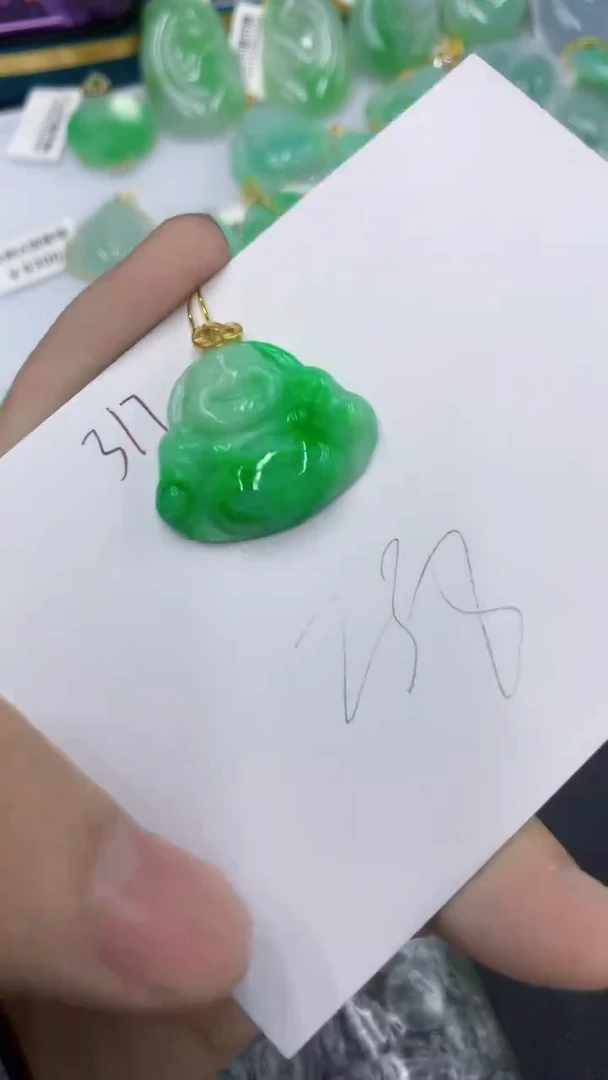 颈饰未镶嵌翡翠1111111