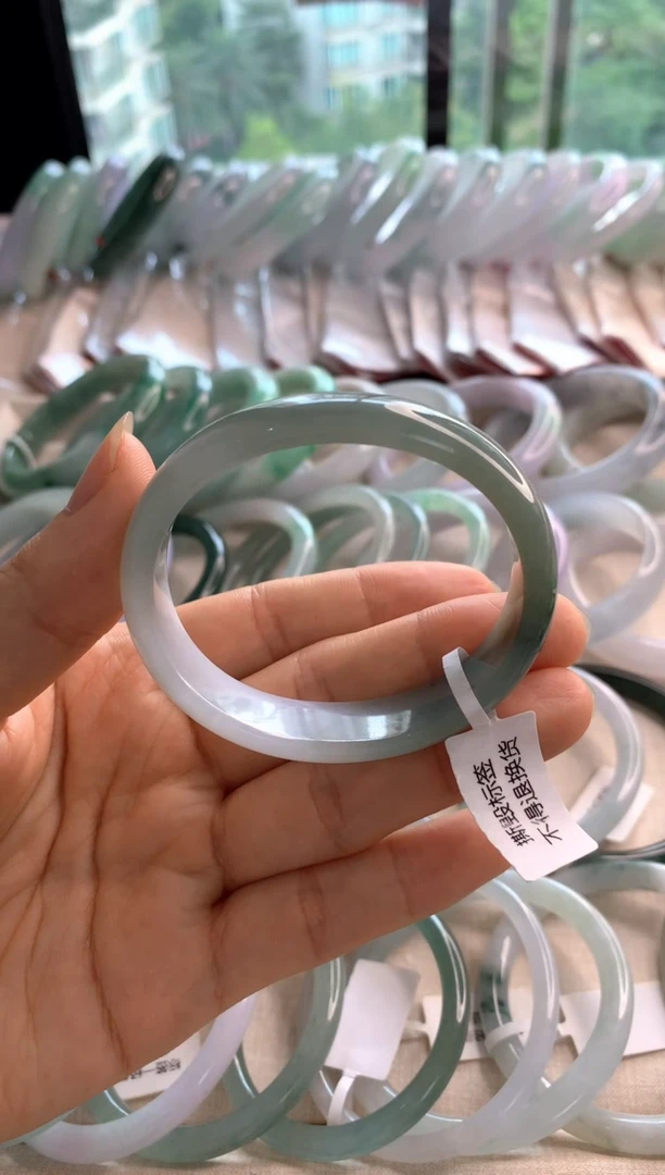 未镶嵌手镯翡翠53贵妃