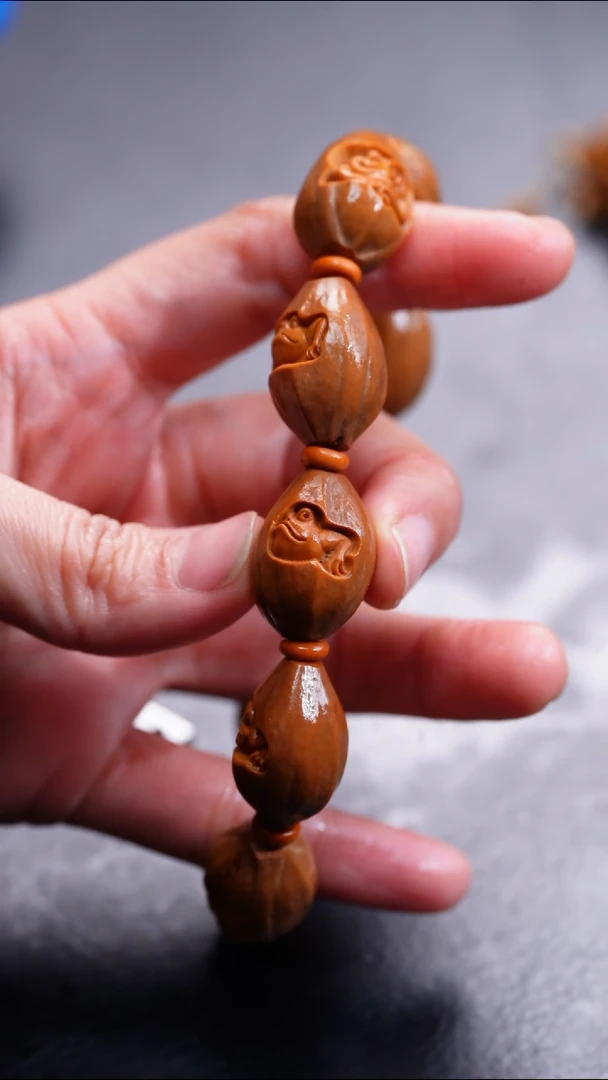 【闪购商品】橄榄核吊坠橄榄核