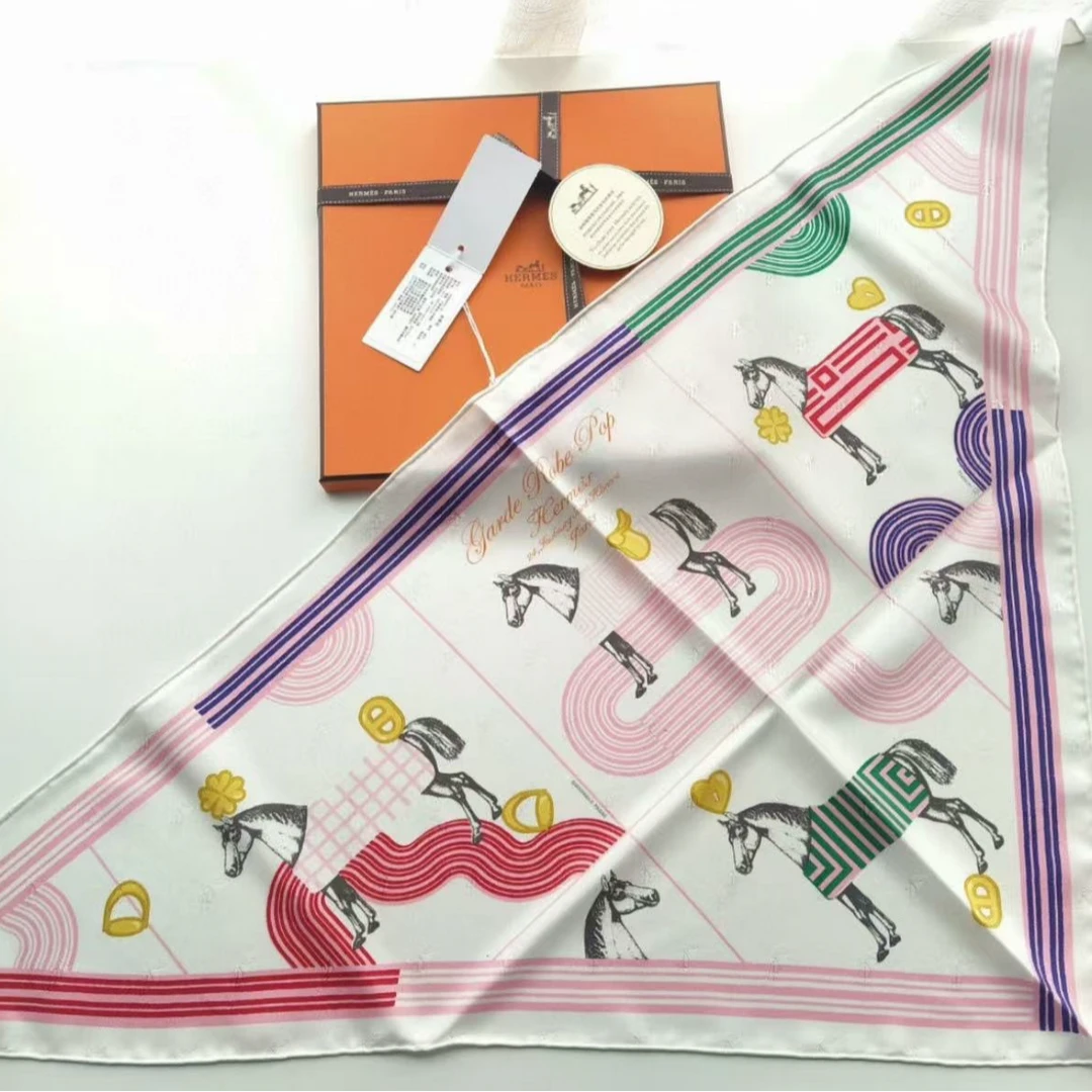 全新未使用 Hermes/爱马仕 【小花念念】丝巾