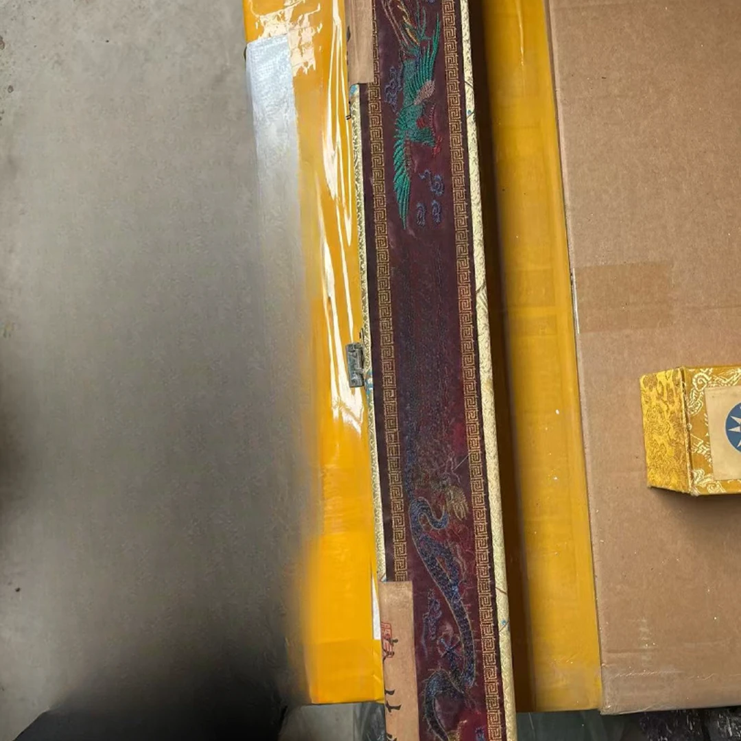 精品摆件刺绣长盒闷