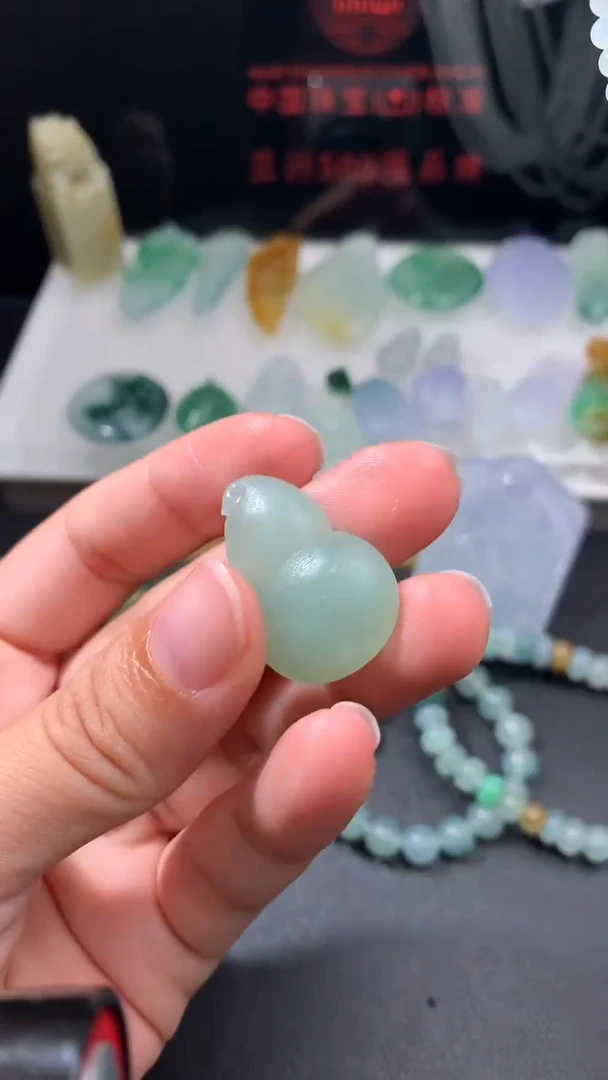 未镶嵌定制翡翠