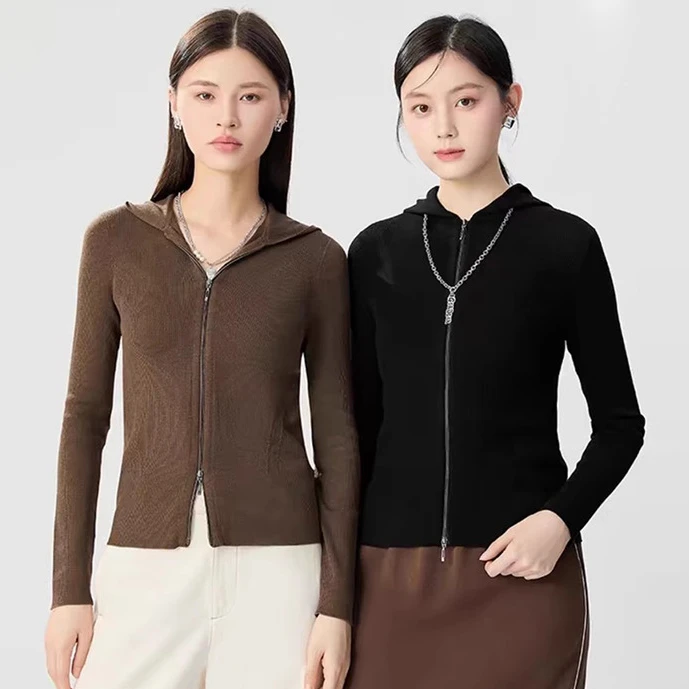 职业阿玛诗官2025春秋新款时尚百搭羊毛时尚连帽双拉链针织开衫女