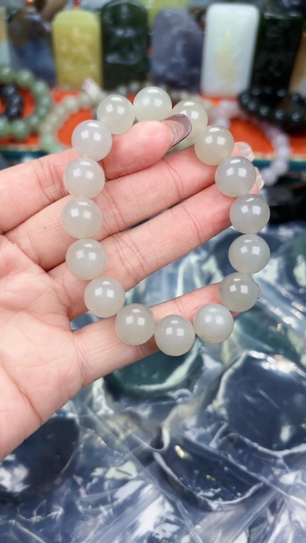 颈饰未镶嵌和田玉和田玉