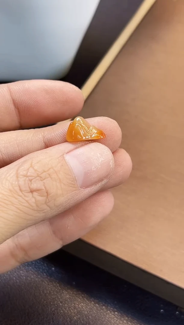 裸石翡翠豆芽18红翡山7.3*12.3*4