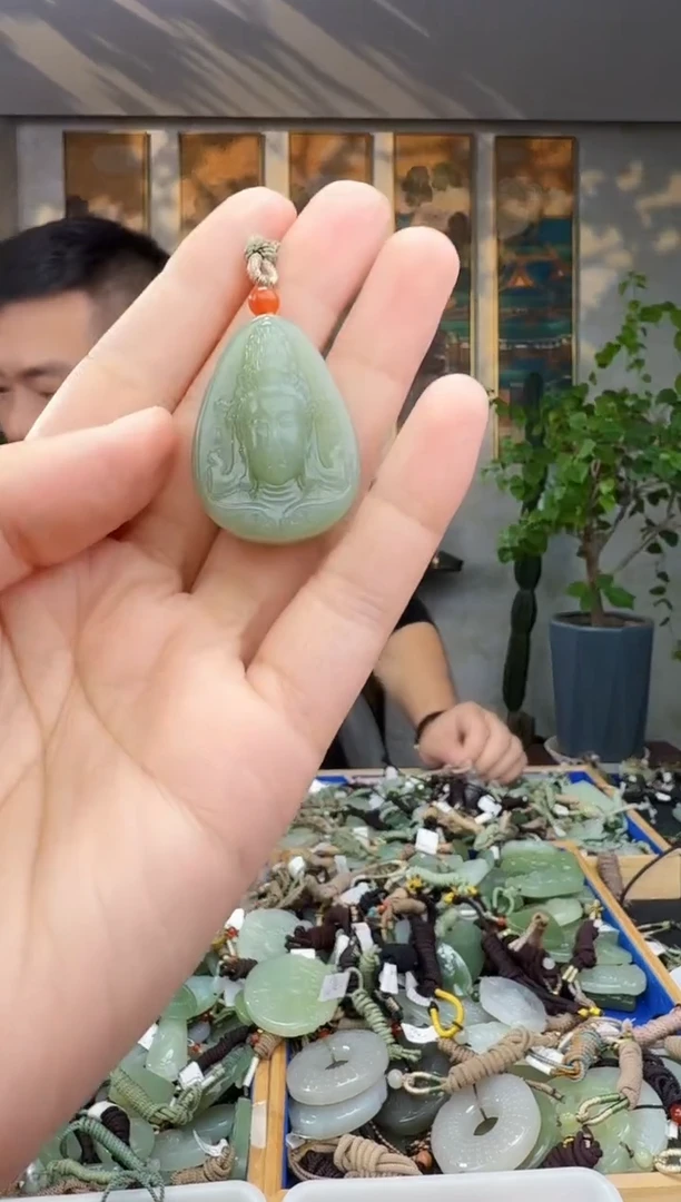 未镶嵌和田玉挂件拍一发一