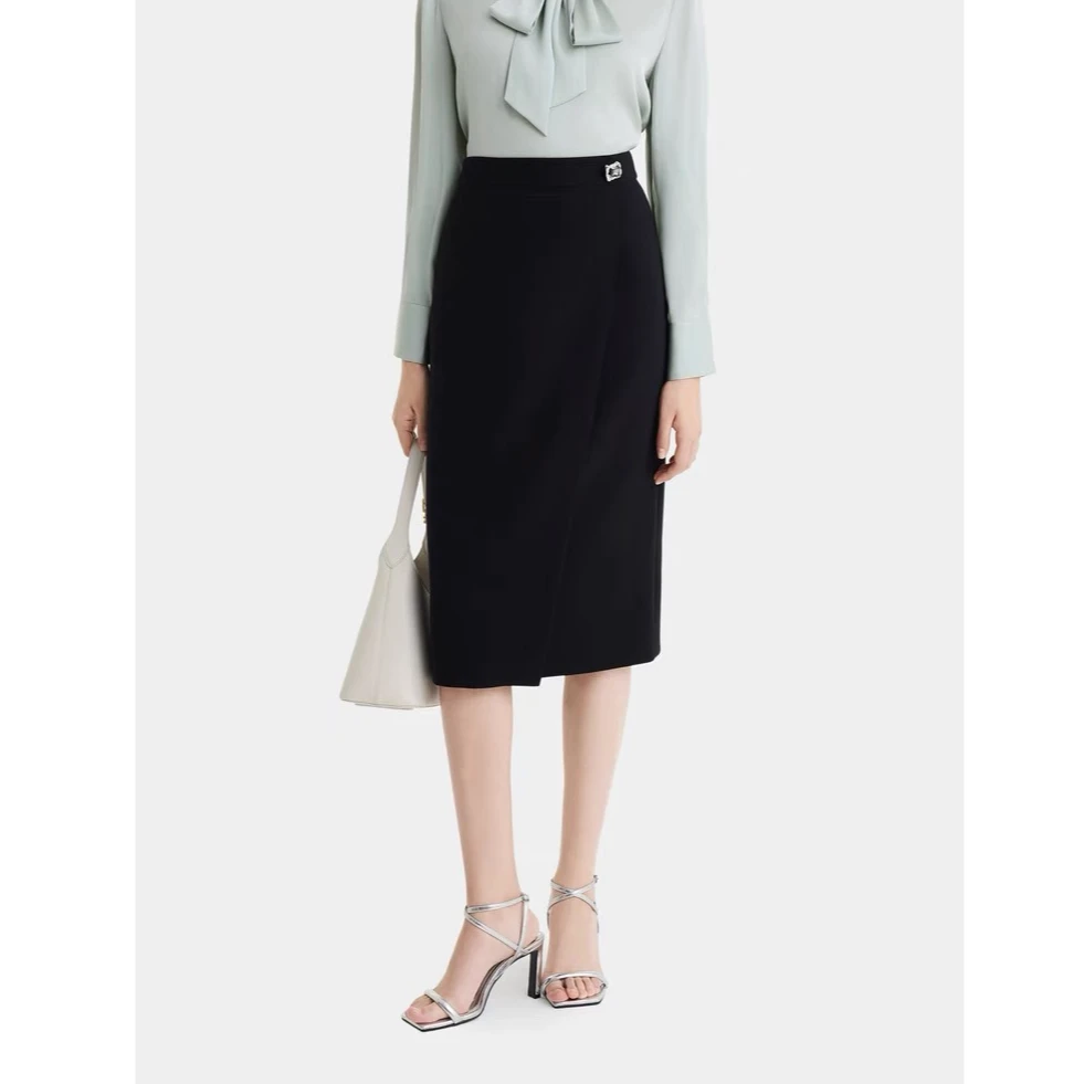 宝丫轻奢  女式通勤时尚扣饰叠片直筒半身裙B9837