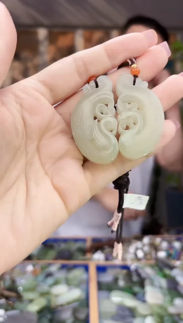 和田玉未镶嵌挂件拍一发一