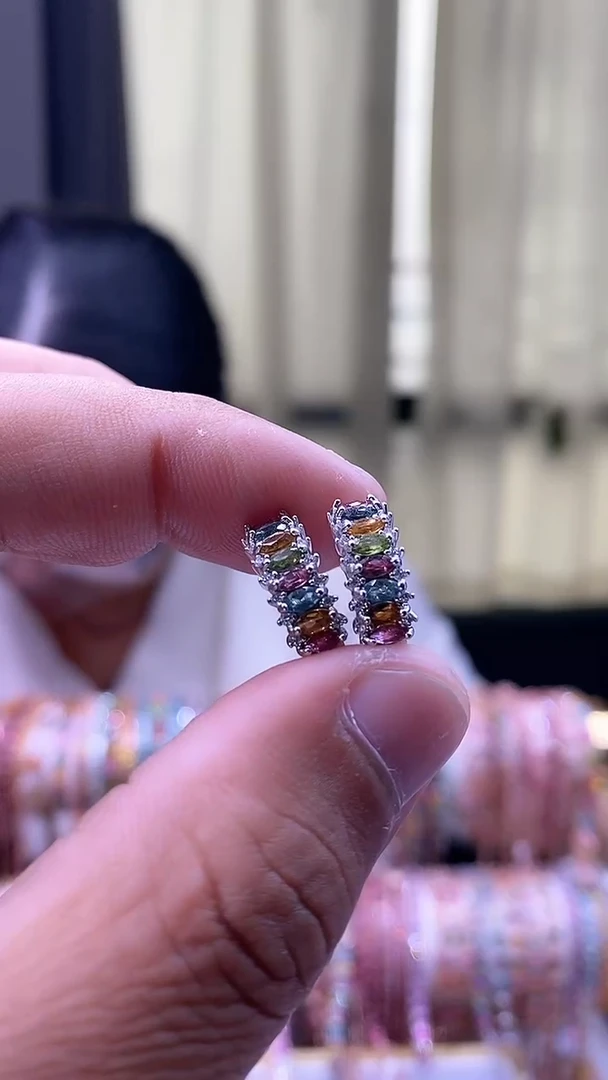 【闪购商品】碧玺耳扣银S925镶嵌156166115651