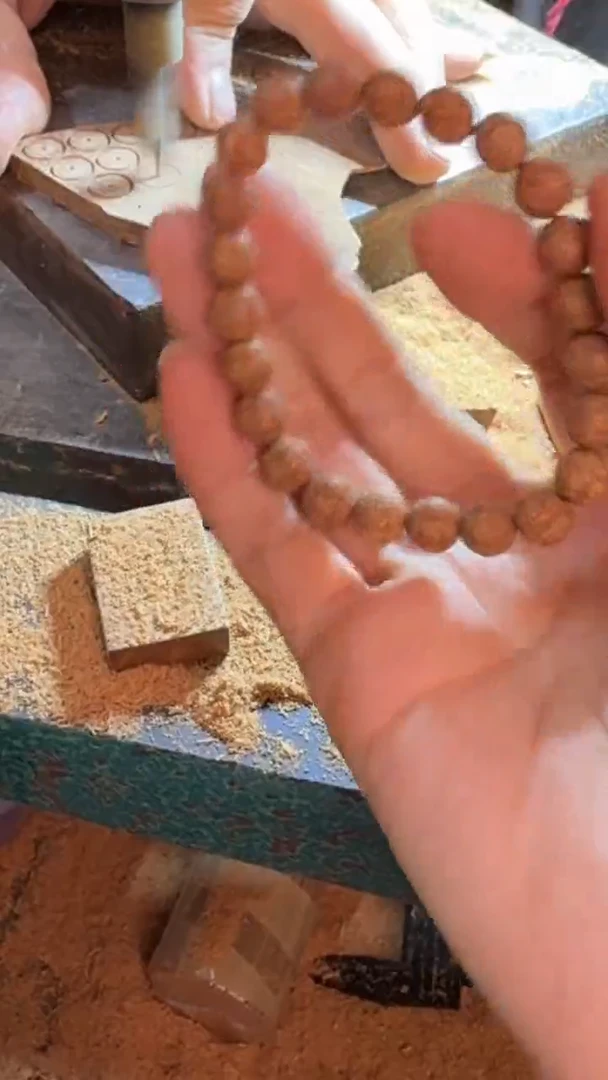 檀香木手串/手链0.8六字真言单圈