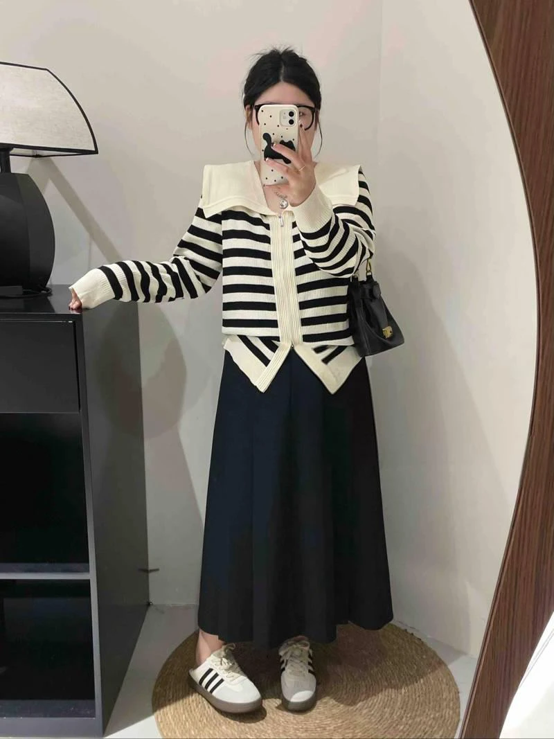 迪伟曼大码显瘦海军领双拉头针织开衫21765