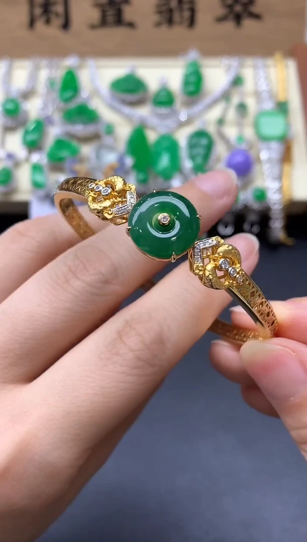 18K金镶嵌手镯翡翠591-中国好珍宝