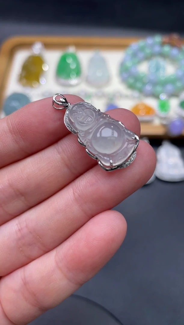 【闪购商品】翡翠颈饰18K金镶嵌82.........