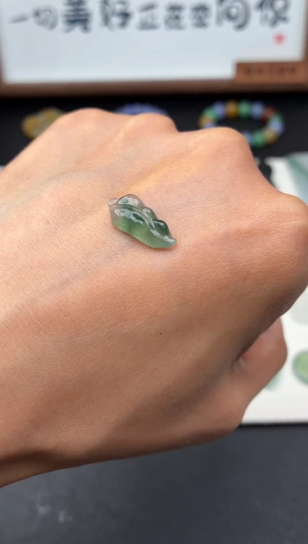 未镶嵌定制翡翠翡翠