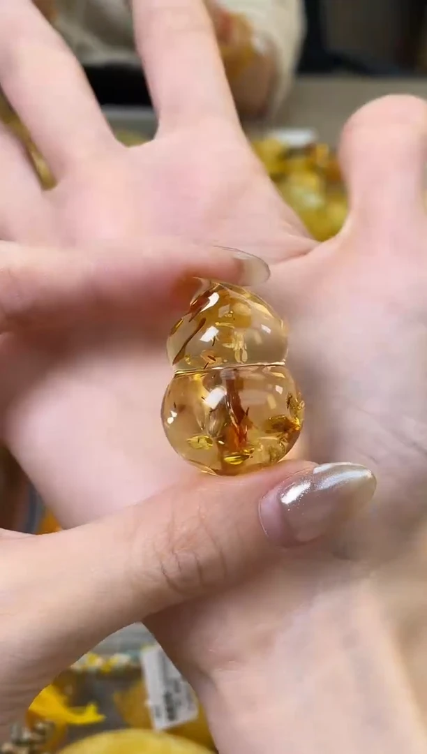 裸石琥珀未镶嵌J103