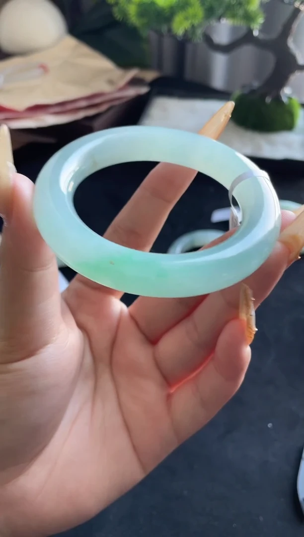未镶嵌手镯翡翠三天鉴赏期