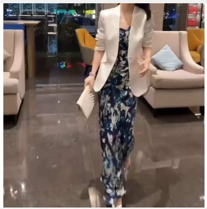 2025春季新款网红同款洋气减龄气质休闲外套连衣裙女cx1