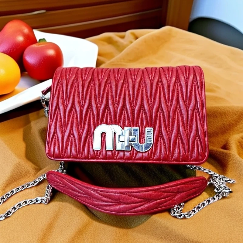 95新 MIU MIU/缪缪 红色褶皱链条包 1176 0407