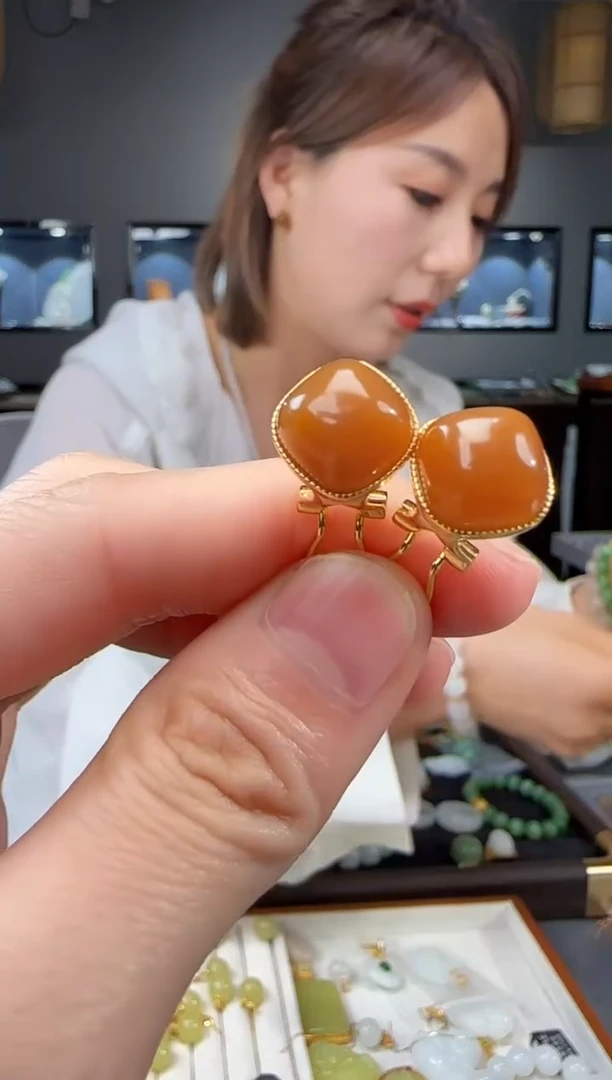 和田玉银S925镶嵌耳饰1