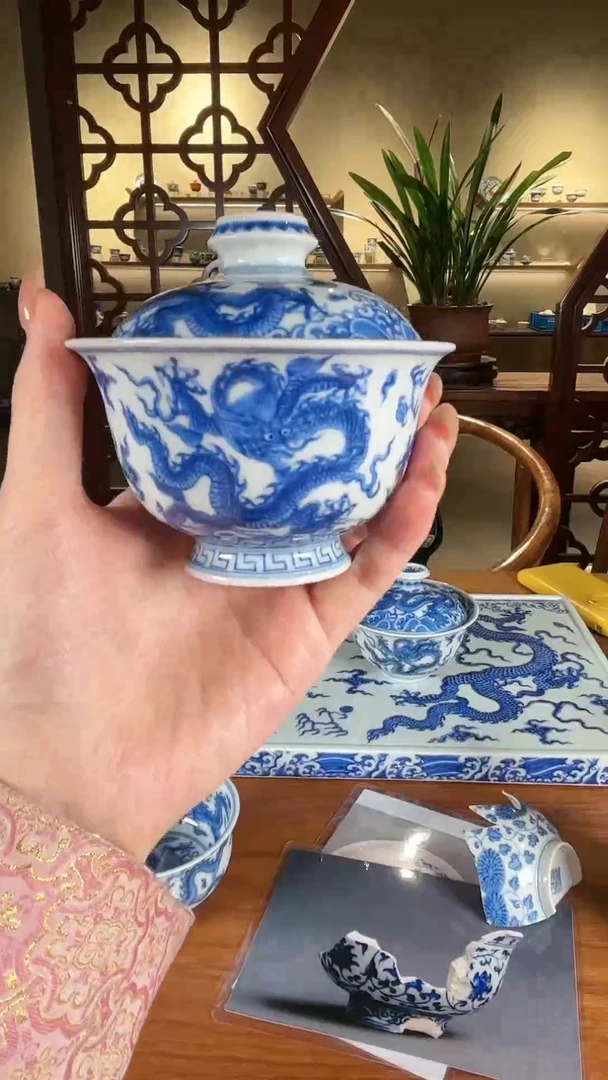 杯望月怀古青花五龙盖碗