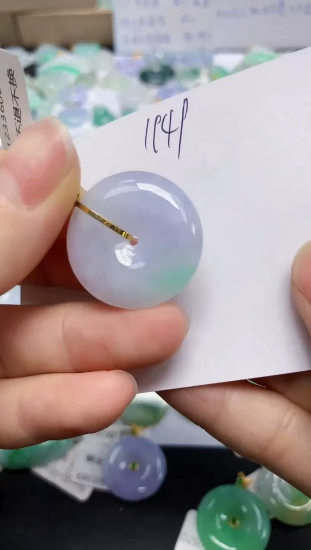 翡翠18K金镶嵌颈饰天然缅甸翡翠A货